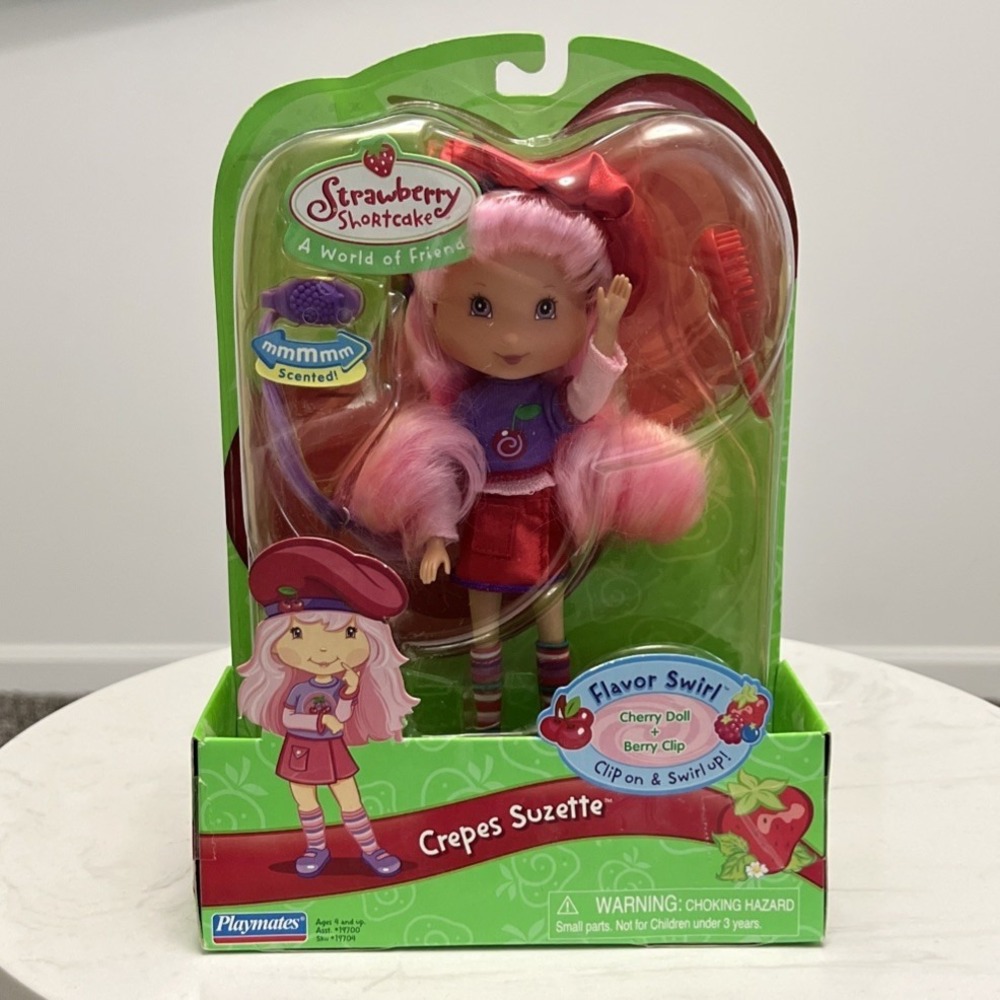 Playmates Strawberry Shortcake Flavor Swirl Crepes Suzette Doll 2006 NIB
